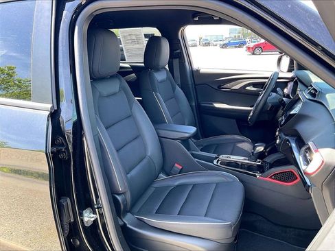 Used 2023 Chevrolet TrailBlazer RS w/ Convenience Package AWD/4WD image 10
