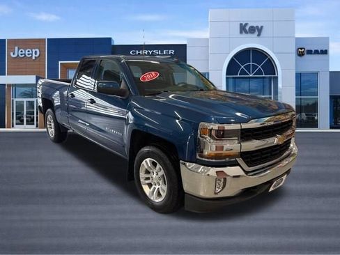 Used 2018 Chevrolet Silverado 1500 LT w/ All Star Edition image 10