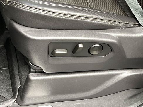 Certified 2024 Chevrolet Silverado 1500 High Country w/ High Country Premium Package AWD/4WD image 12
