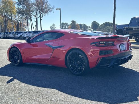 Used 2024 Chevrolet Corvette Z06 image 8