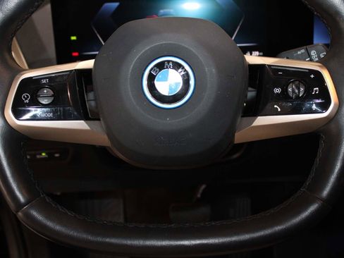 Certified 2023 BMW iX xDrive50 w/ Premium Package image 18
