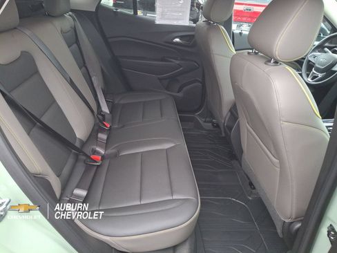Used 2025 Chevrolet Trax ACTIV w/ Driver Confidence Package FWD image 20