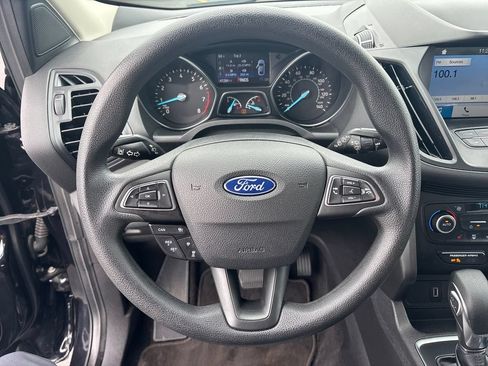 Used 2019 Ford Escape SE FWD image 18