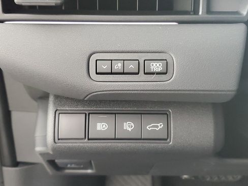 New 2026 Subaru Uncharted Premium FWD image 26