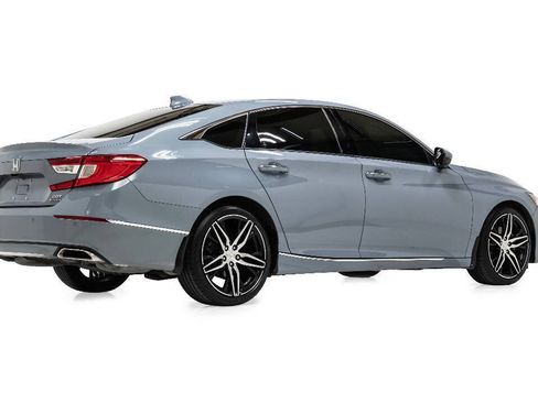 Used 2021 Honda Accord Touring image 3
