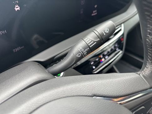 Used 2025 Buick Envista Avenir image 24