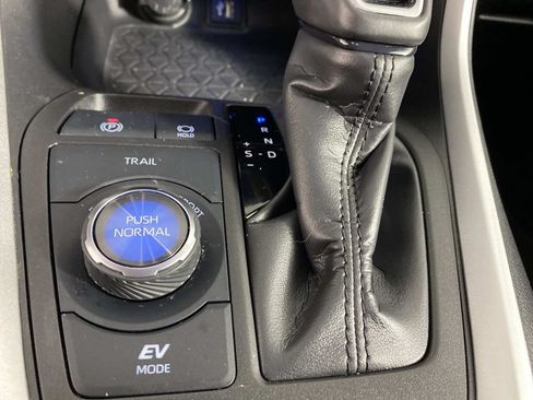 Used 2023 Toyota RAV4 XSE AWD/4WD image 23
