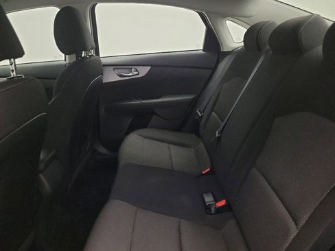 Used 2024 Kia Forte LXS w/ LXS Technology Package FWD image 18