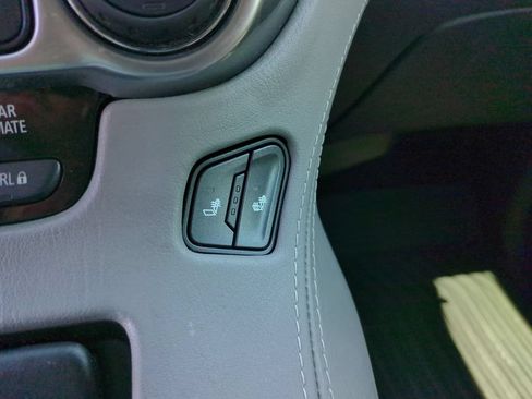 Used 2018 Chevrolet Tahoe LT w/ LT Signature Package RWD image 28