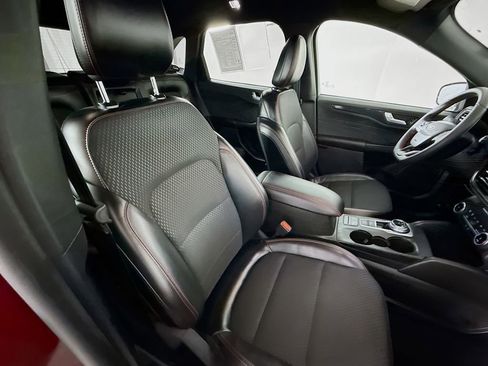 Used 2025 Ford Escape ST-Line image 26