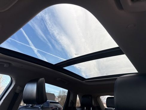 Used 2023 Lincoln Nautilus Reserve w/ Equipment Group 201A image 14