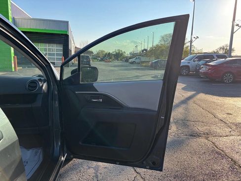 Used 2012 MAZDA MAZDA5 Sport FWD image 18