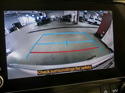 Used 2024 Toyota Highlander XLE image 20