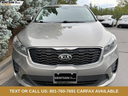 Used 2019 Kia Sorento AWD V6 image 2