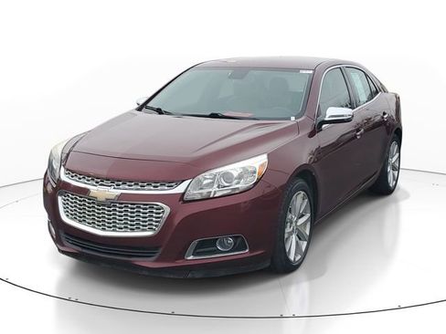 Used 2016 Chevrolet Malibu LTZ image 2