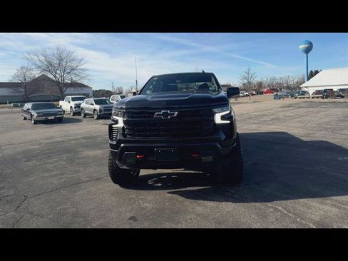 Used 2024 Chevrolet Silverado 1500 RST w/ Redline Edition AWD/4WD image 29