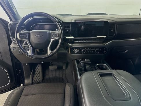 Used 2022 Chevrolet Silverado 1500 LT Trail Boss image 17