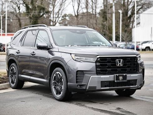 New 2026 Honda Pilot Touring image 18