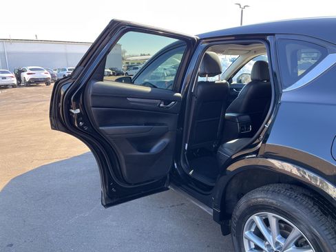 Used 2025 MAZDA CX-5 AWD 2.5 S w/ Preferred Package image 17