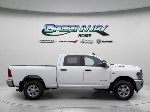 New 2026 RAM 2500 Big Horn AWD/4WD image 9