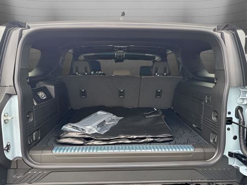 New 2025 GMC Hummer EV 2X image 13