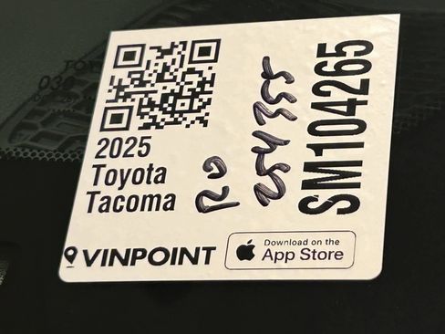 Used 2025 Toyota Tacoma TRD Off-Road image 26