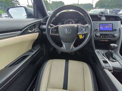 Used 2018 Honda Civic Sport image 15
