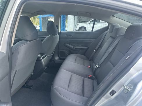 Used 2024 Nissan Altima 2.5 SV FWD image 27