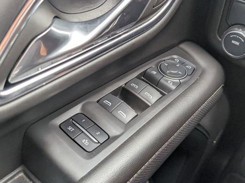 Used 2024 Chevrolet Tahoe Premier image 30