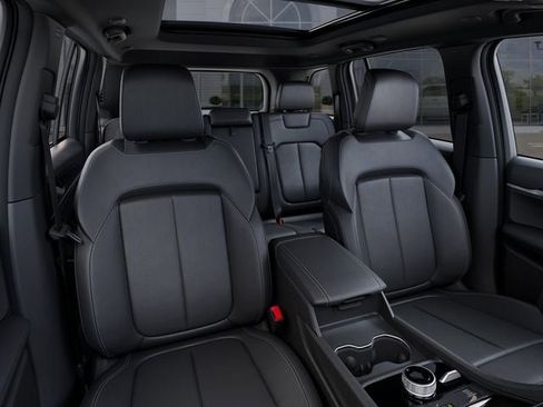 New 2026 Jeep Grand Cherokee Limited w/ Limited Altitude Package AWD/4WD image 16