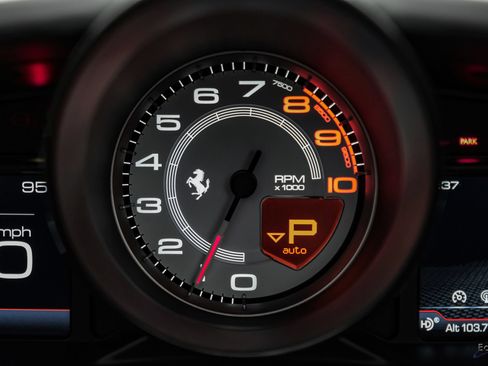 Used 2022 Ferrari F8 Tributo RWD image 94