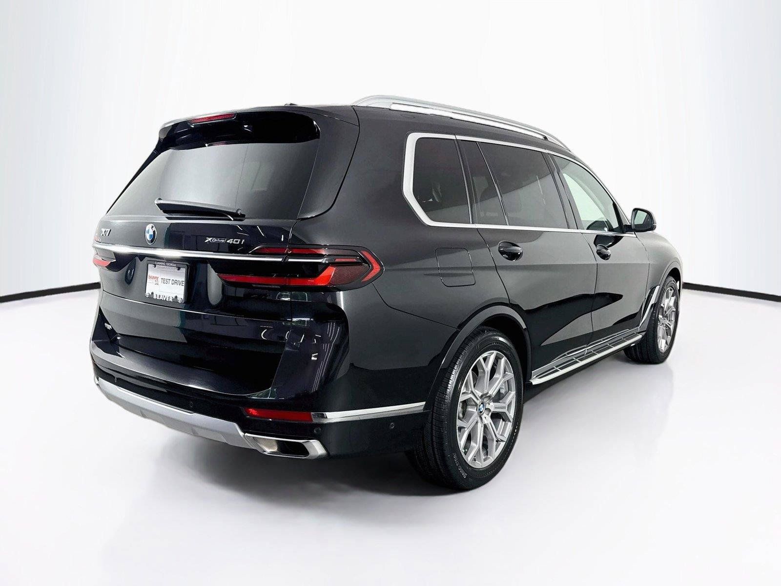 Used 2023 BMW X7 xDrive40i w/ Premium Package AWD/4WD image 2