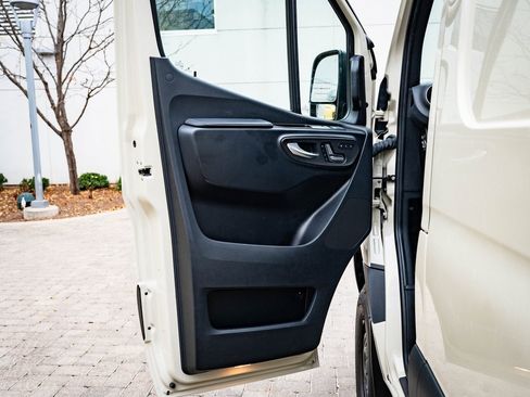 Used 2024 Mercedes-Benz Sprinter 2500 image 24
