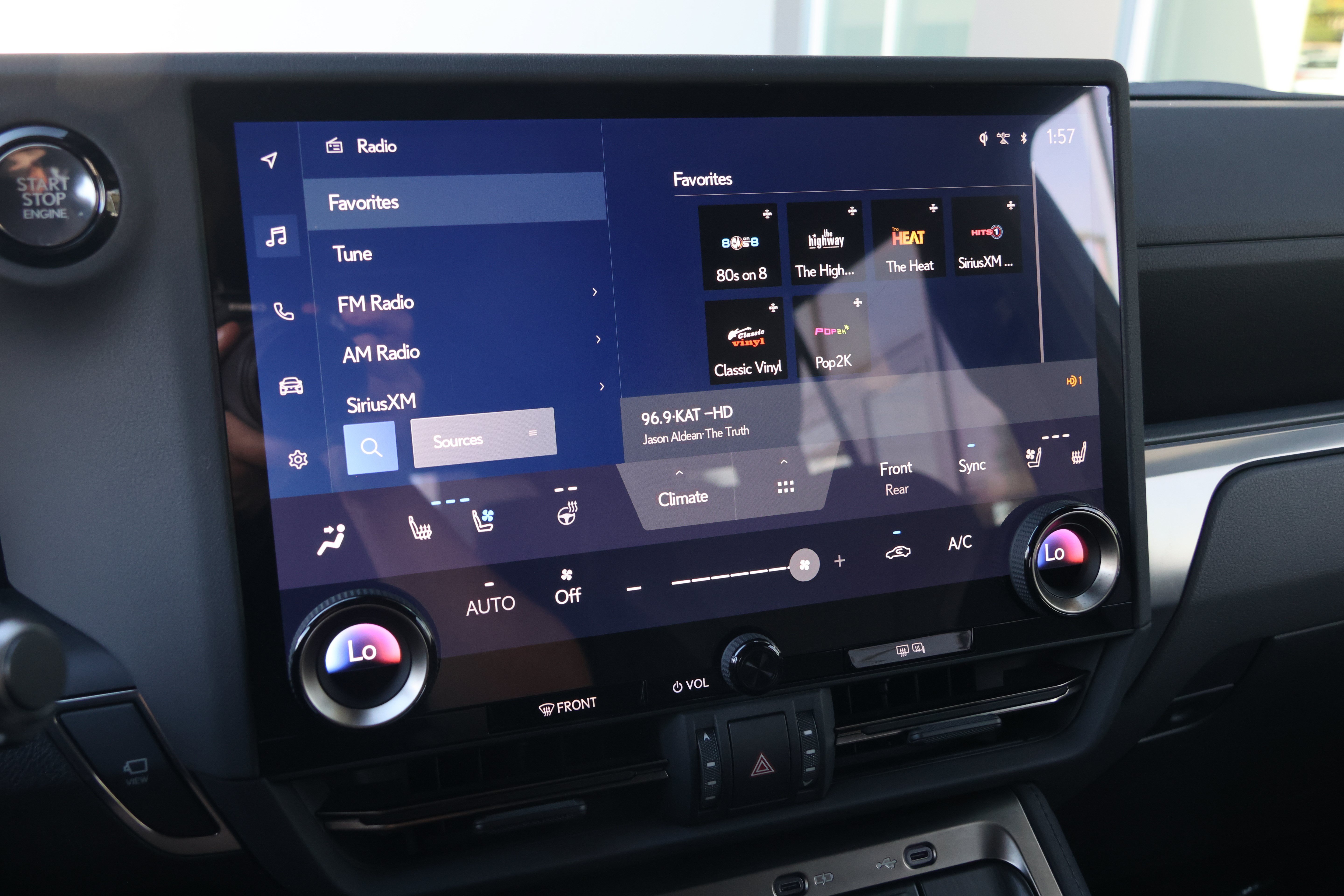Certified 2024 Lexus GX 550 w/ Cold Area Package AWD/4WD image 21