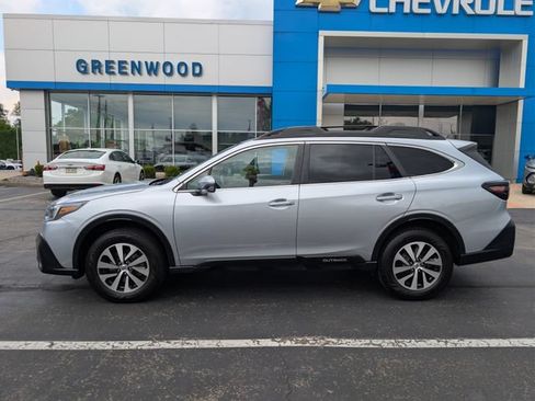 Used 2021 Subaru Outback Premium w/ Popular Package #1 AWD/4WD image 2