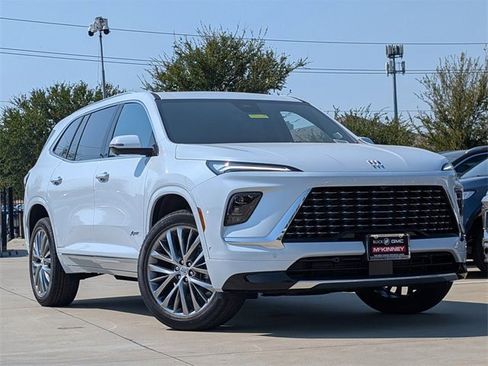 New 2026 Buick Enclave Avenir w/ Super Cruise Package image 2