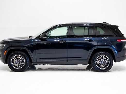 Used 2024 Jeep Grand Cherokee Trailhawk AWD/4WD image 29