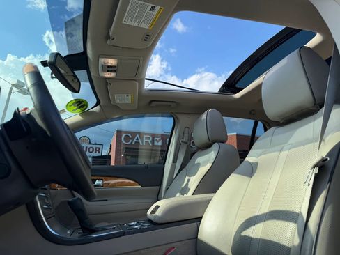 Used 2014 Lincoln MKX FWD w/ Equipment Group 102A image 9