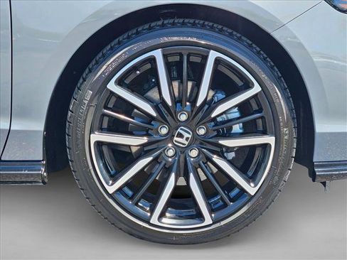 Used 2024 Honda Accord Touring image 28