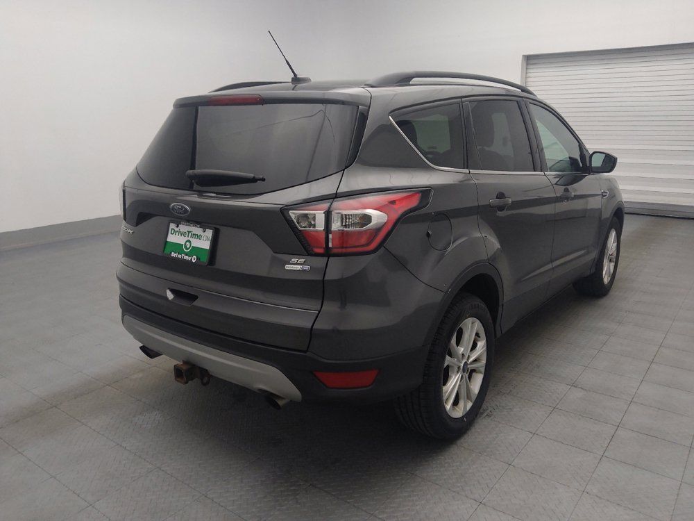 Used 2017 Ford Escape SE w/ SE Leather Comfort Package AWD/4WD image 9
