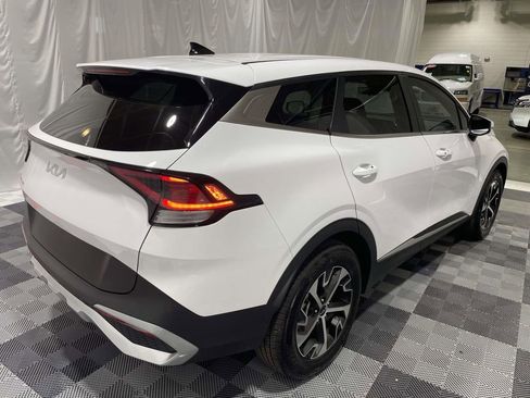 Used 2025 Kia Sportage EX FWD image 4