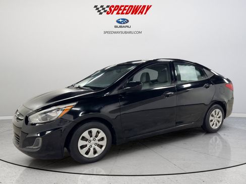 Used 2016 Hyundai Accent SE image 5