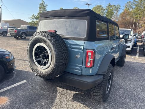 Used 2022 Ford Bronco Badlands image 8