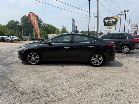 Used 2017 Hyundai Elantra Limited w/ Limited Ultimate Package 05 FWD image 2