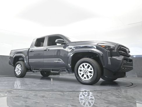 Used 2024 Toyota Tacoma SR5 RWD image 61