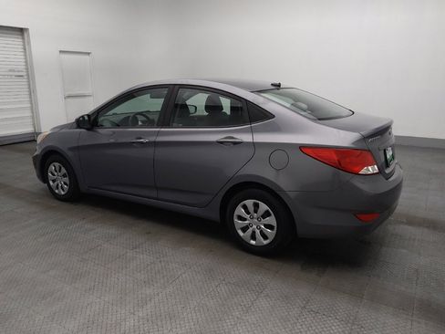 Used 2017 Hyundai Accent SE image 3