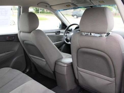 Used 2010 Hyundai Sonata GLS FWD image 10