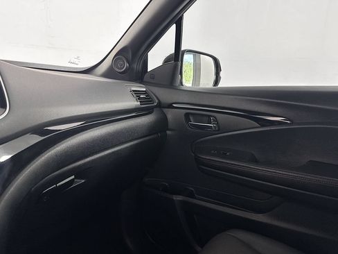 Used 2023 Honda Ridgeline Black Edition image 37