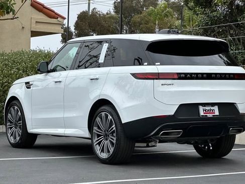 New 2026 Land Rover Range Rover Sport SE image 3