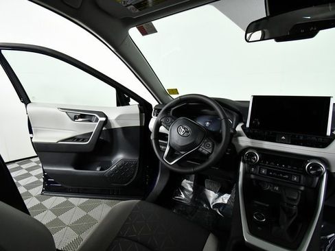 New 2025 Toyota RAV4 XLE image 19